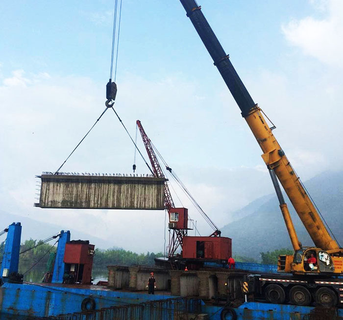 苏尼特右汽车吊,苏尼特右吊车